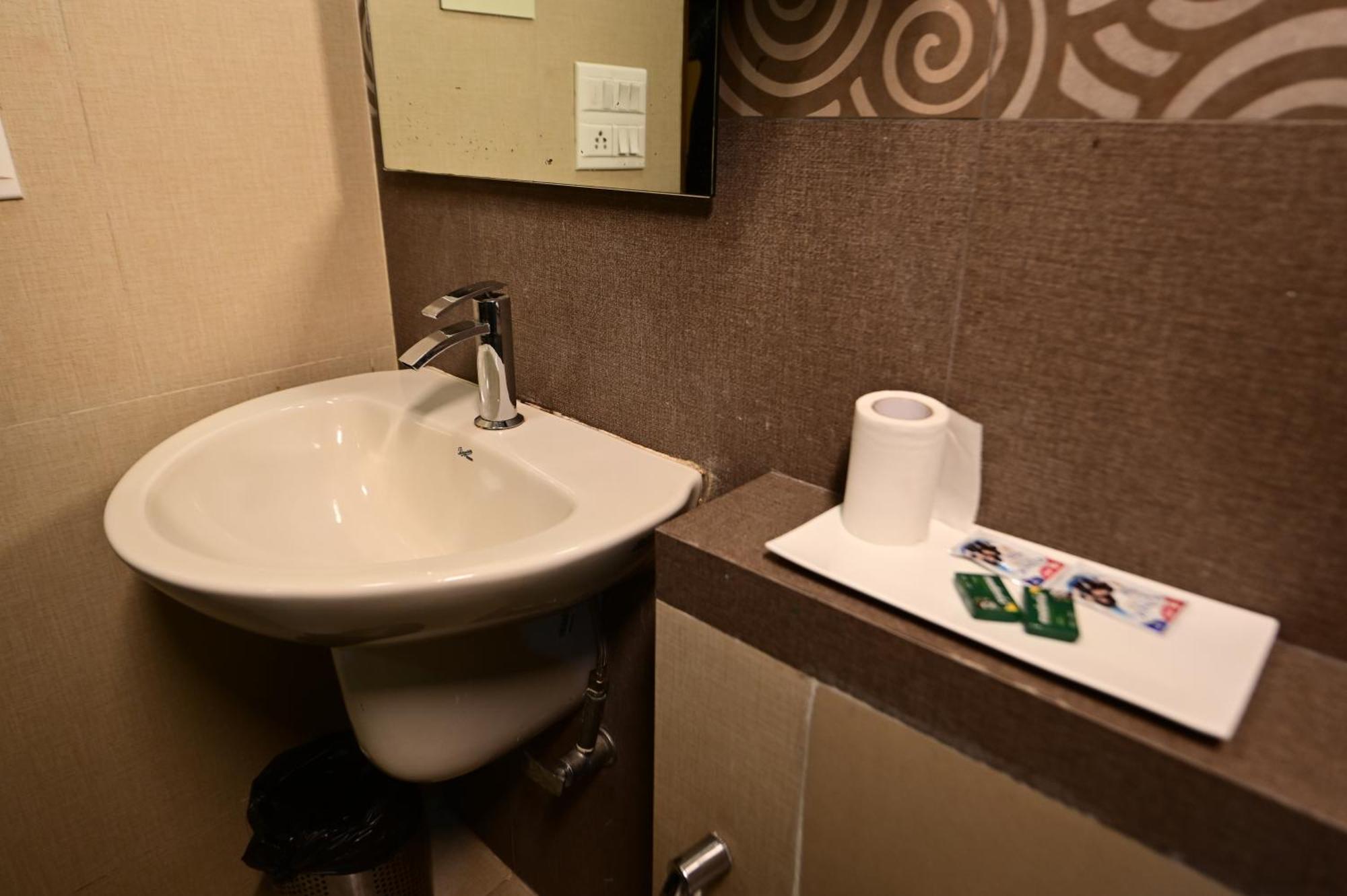 Hotel Sai Inn Mumbai Exterior photo