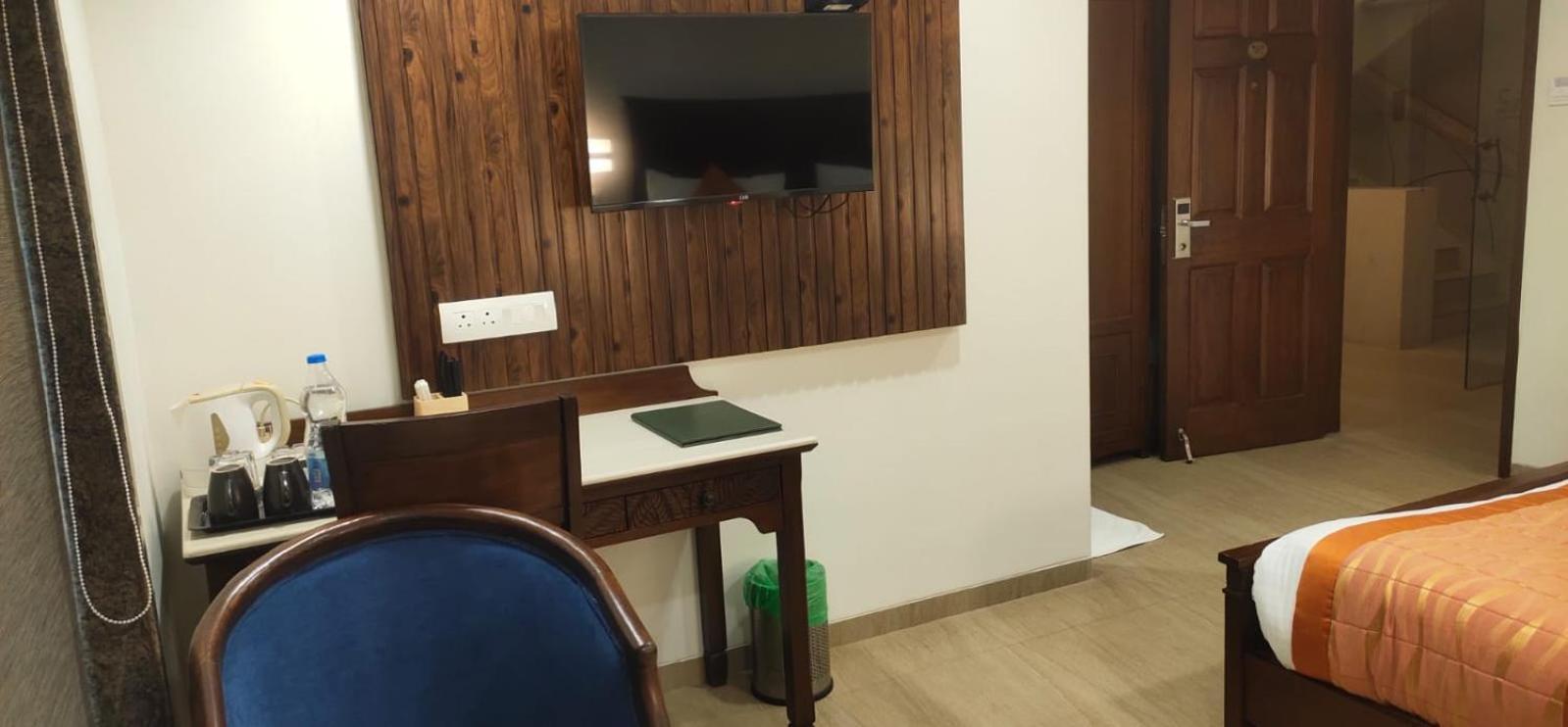 Hotel Sai Inn Mumbai Exterior photo